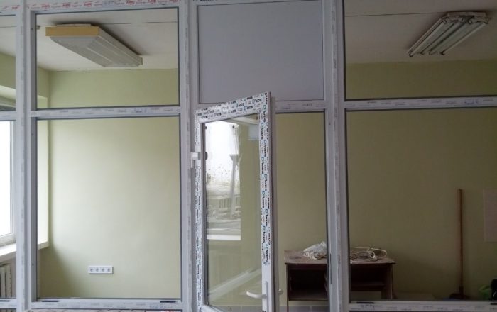 Установка пластиковой перегородки WDS/ ул. Потехина 16