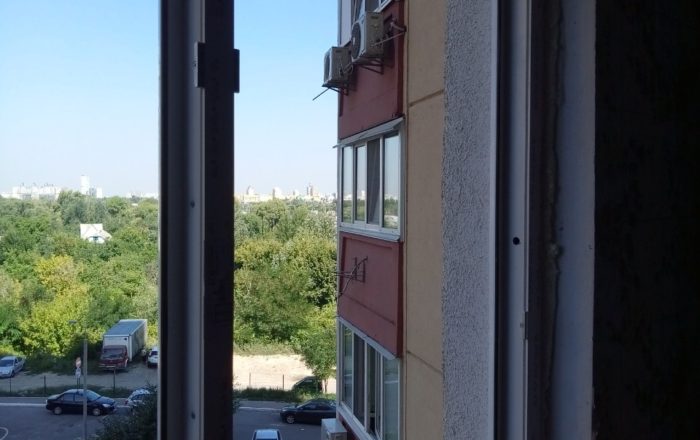 Остекление квартиры евроокнами Rehau/ пр-т. Петра Григоренка 12