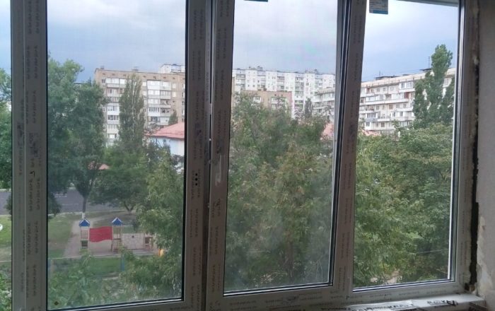 Остекление чешского балкона окнами Rehau/ пр-т. Оболонский 7
