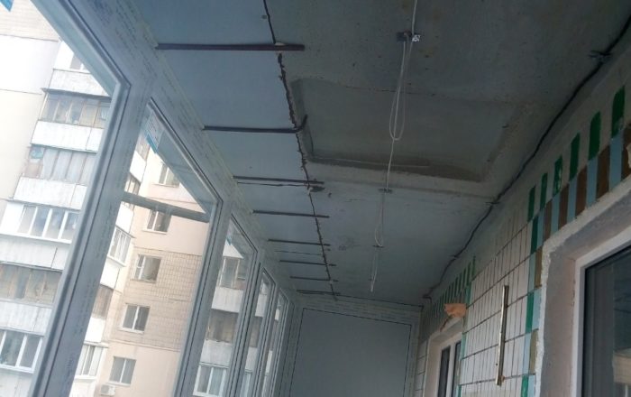Остекление балкона с выносом по подоконнику/ ул. Северная 54-В