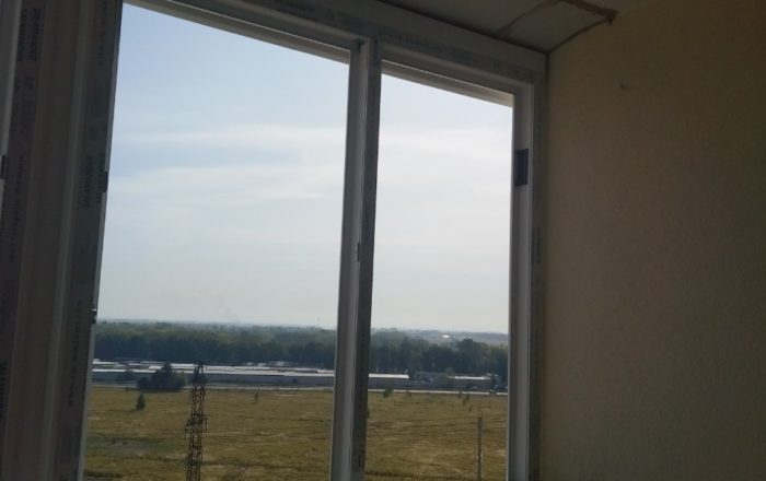 Эркерный балкон с выносом по подоконнику/ г. Бровары ул. Сергея Москаленка, 5