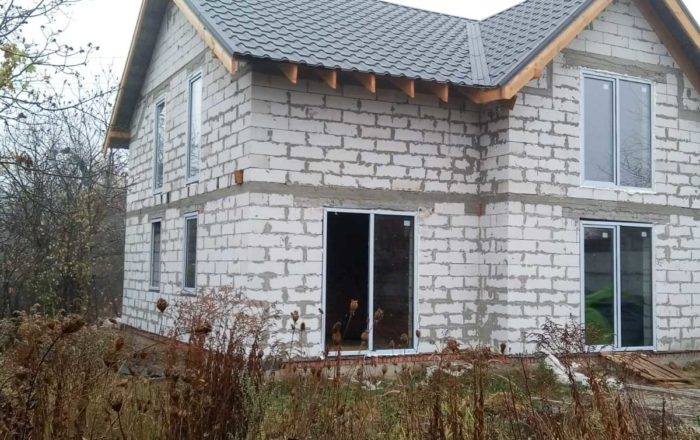 Остекление частного дома металлопластиковыми окнами/ г. Васильков