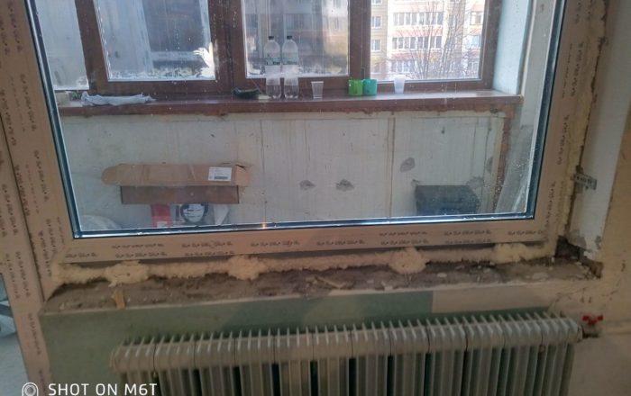Монтаж пластикового балконного блока Рехау/