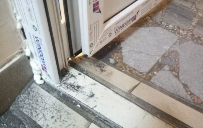 Установка межкомнатных пластиковых дверей Windom/ ул. Героев Севастополя, 30