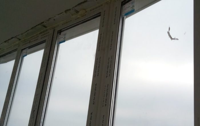 Остекление полукруглого балкона в профиле Rehau/ ул. Петра Запорожца, 26